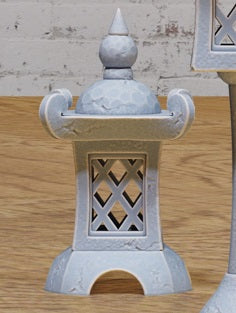 Eastern Temple Scatter - Stone Lamps