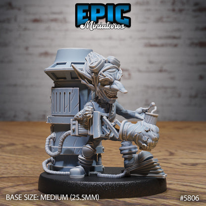 Goblin Tinkerer - Mad Inventor / Explosives Expert - Miniatures