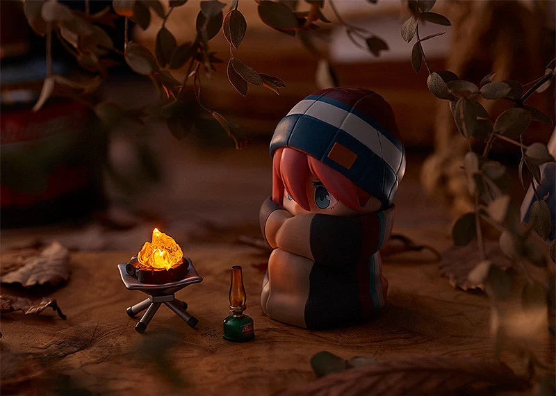 Laid-Back Camp Nendoroid 1623- DX Nadeshiko Kagamihara: Solo Camp Ver. DX Edition Figure